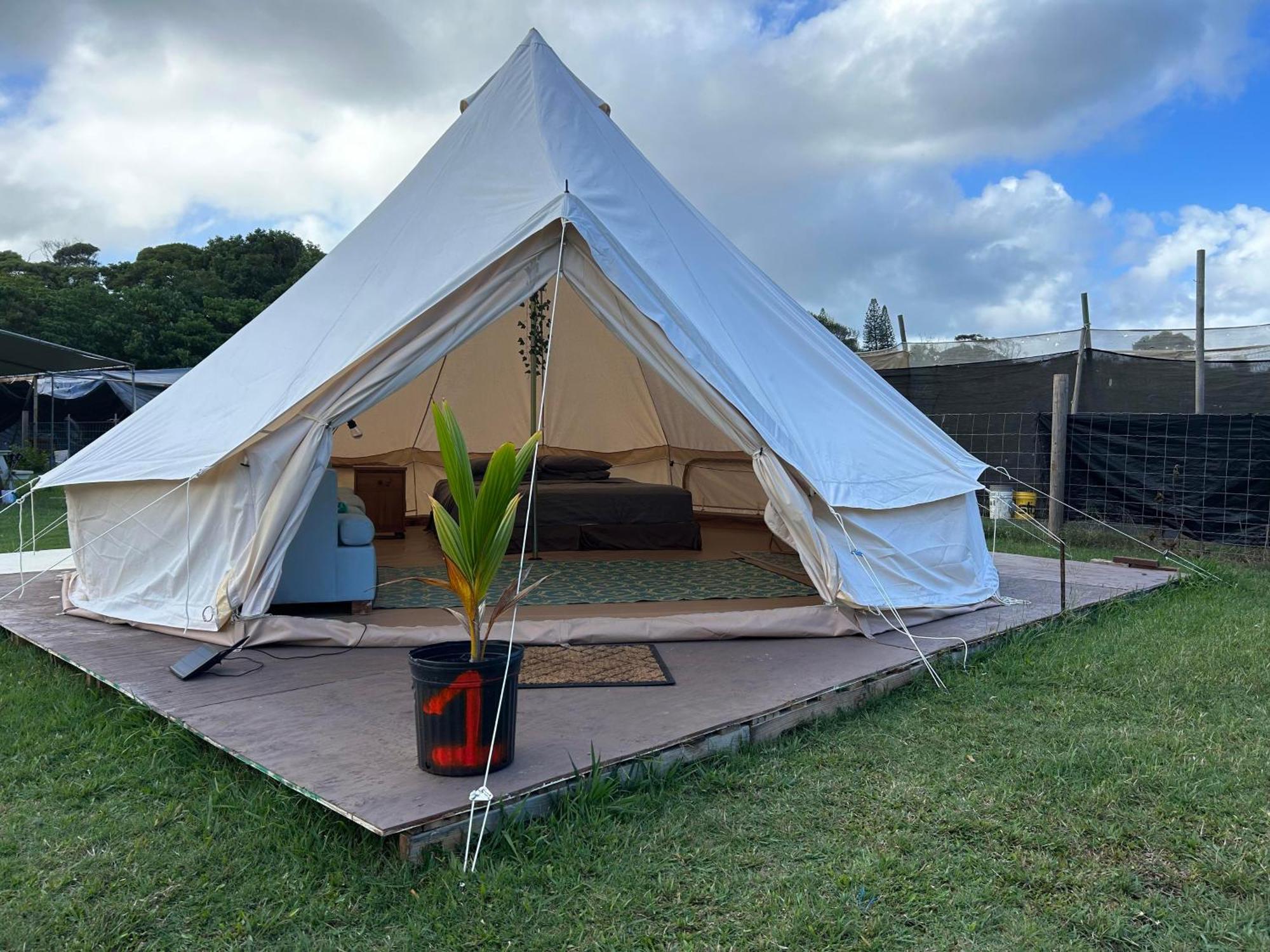 Maleka Farm: Tent Glamping North Shore Oahu Laie Bagian luar foto